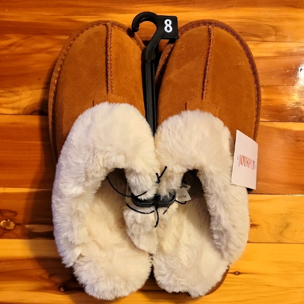 COPY - Cozy Brown Slippers with White Fur Lining